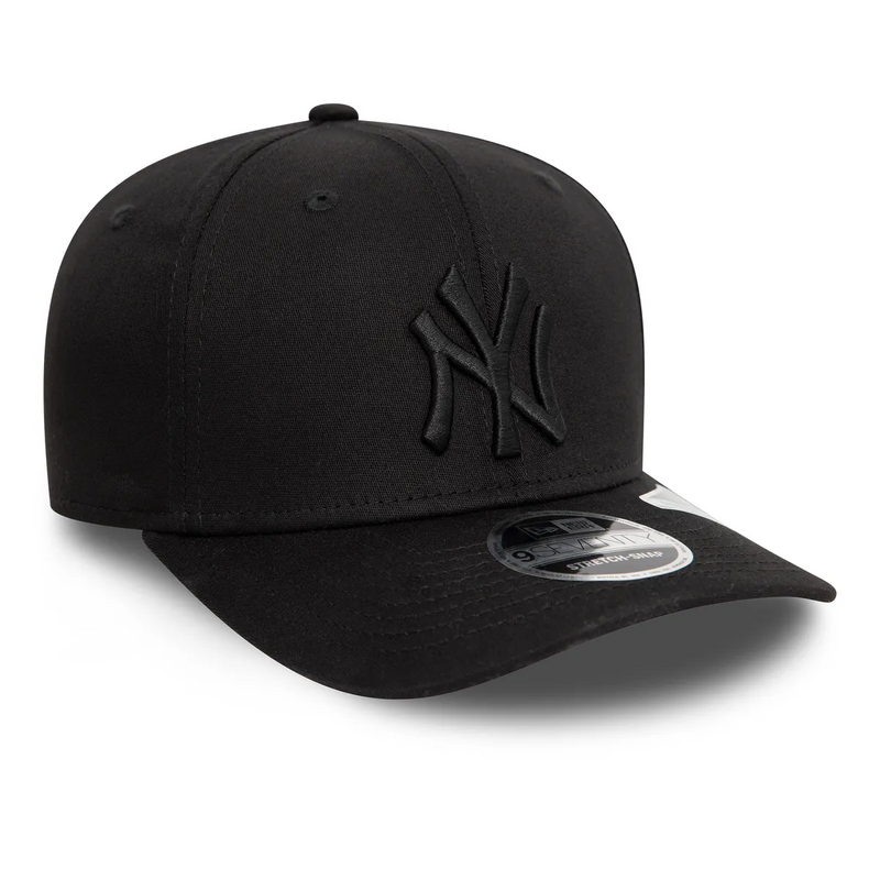 New Era 9SEVENTY Stretch snappack MLB New York Yankees musta monochromed logo